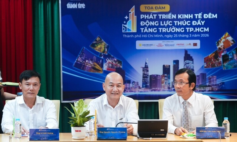 Lãnh đạo Sở Okvip tại về TP. Hồ Chí Minh và các đại biểu tham dự sự kiện. Ảnh: Hữu Hạnh.