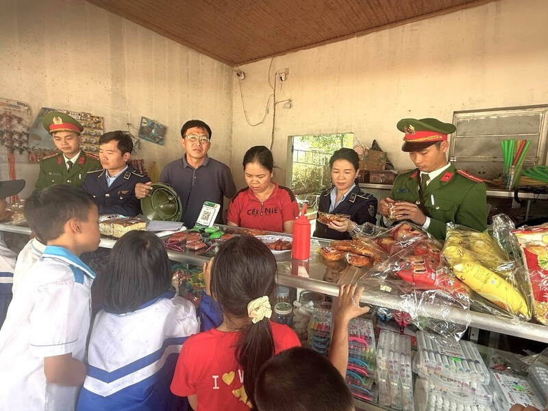 Kiểm tra an toàn Okivip Nổ Hũ, Bắn Cá, Thể Thao, Game Bài tại các cơ sở kinh doanh gần trường học.