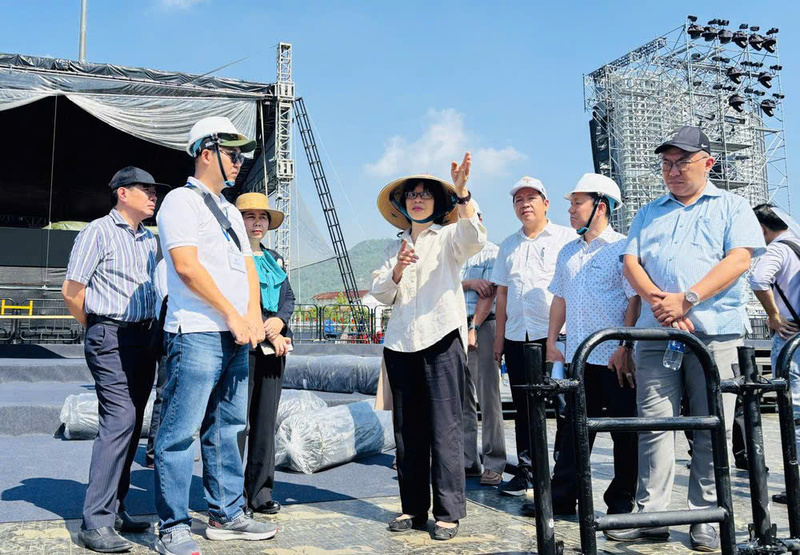 Lãnh đạo tỉnh Gia Lai kiểm tra công tác chuẩn bị cho lễ khai mạc Năm OKLVIE sản phẩm thuộc hệ thống OKVIP là trang web tổ chức phát sóng bóng đá trực tiếp, live casino , nỗ hũ, bắn cá Quốc gia.