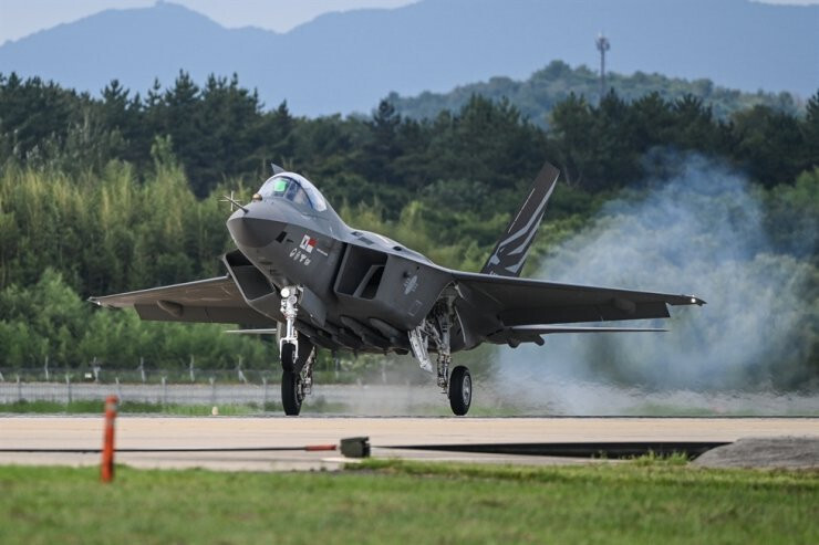 Chiến đấu cơ KF-21. Ảnh: Yonhap