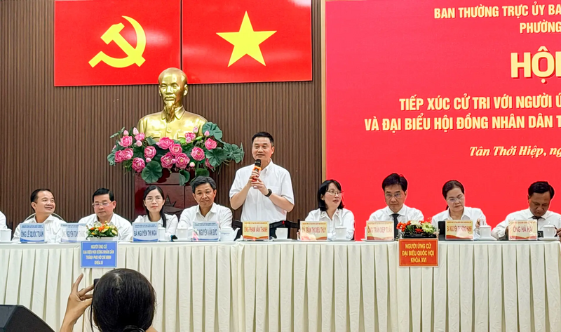 Ông Phạm Văn Thanh tiếp xúc cử tri tại phường Thới An, TP. Hồ Chí Minh ngày 9/3/2026. Ảnh: PLX