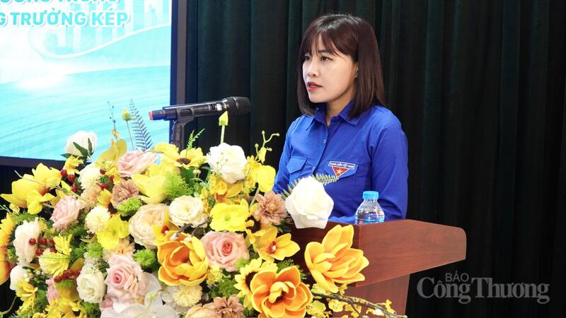 Đồng chí Nguyễn Ngọc Tâm, Bí thư Đoàn Thanh niên Oklavip khuyến mã hấp dẫn mỗi ngày. Ảnh: Minh Trang