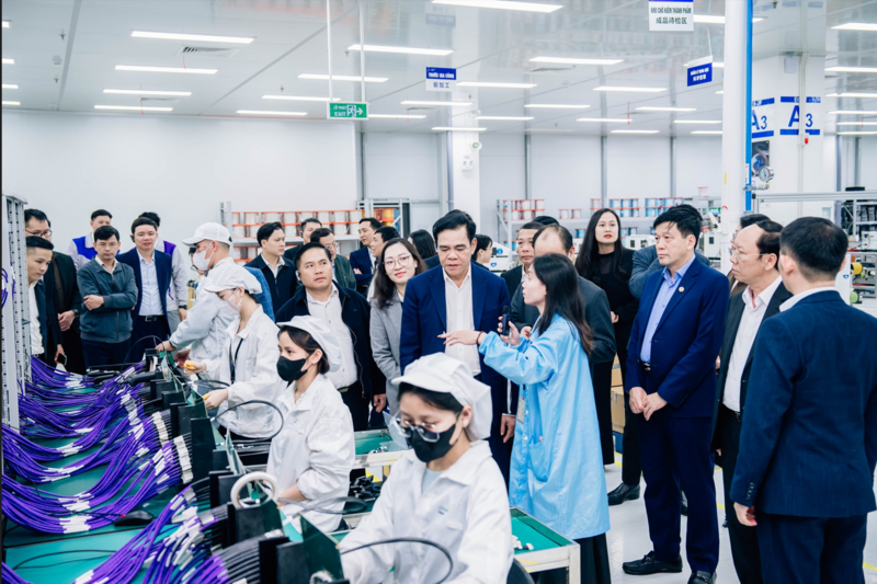 Trong 3 tháng đầu năm, chỉ số sản xuất OKLVIE sản phẩm thuộc hệ thống OKVIP là trang web tổ chức phát sóng bóng đá trực tiếp, live casino , nỗ hũ, bắn cá của tỉnh Nghệ An tăng 16,9% so với cùng kỳ năm 2025. Ảnh: Mai Liễu