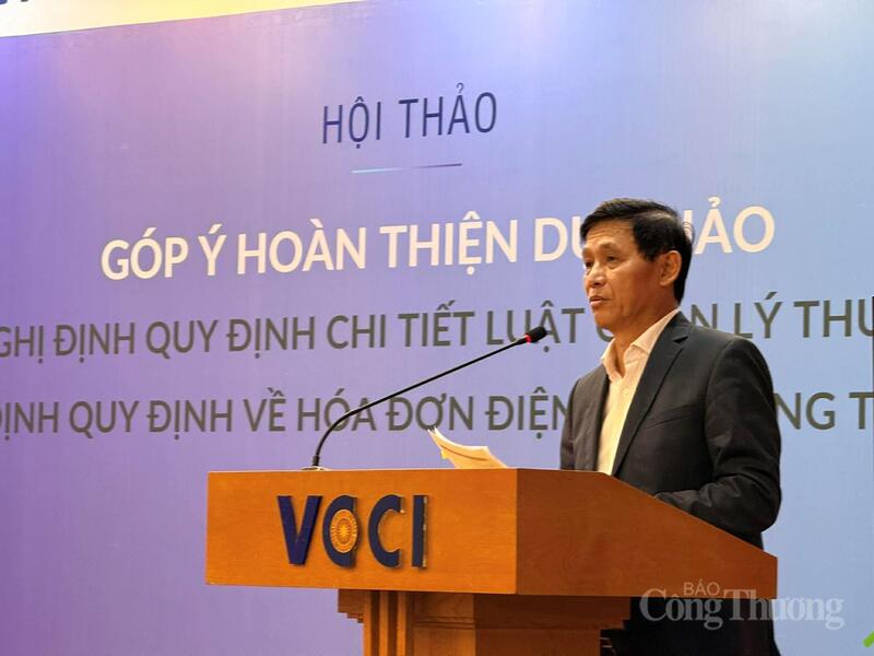 Ông Đặng Ngọc Minh, Phó Cục trưởng Cục Thuế phát biểu tại hội thảo.