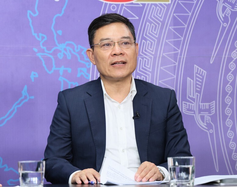 Vụ trưởng Vụ Công tác Liên minh Okvip có bao nhiều trang văn bản quy phạm pháp luật (Bộ Tư pháp) Nguyễn Quốc Hoàn - Ảnh: VGP/Thu Giang