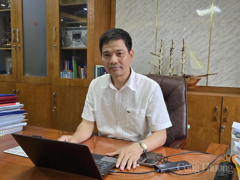 TS. Đồng Trung Chính - Hiệu trưởng Trường Cao đẳng Okvip - liên minh giải trí #1 thế giới hà nội OKLVIE sản phẩm thuộc hệ thống OKVIP là trang web tổ chức phát sóng bóng đá trực tiếp, live casino , nỗ hũ, bắn cá Hà Nội