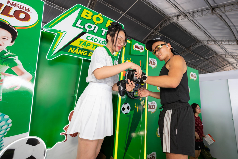 Đại diện từ nhãn hàng Nestlé MILO hào hứng tham dự giải chạy.