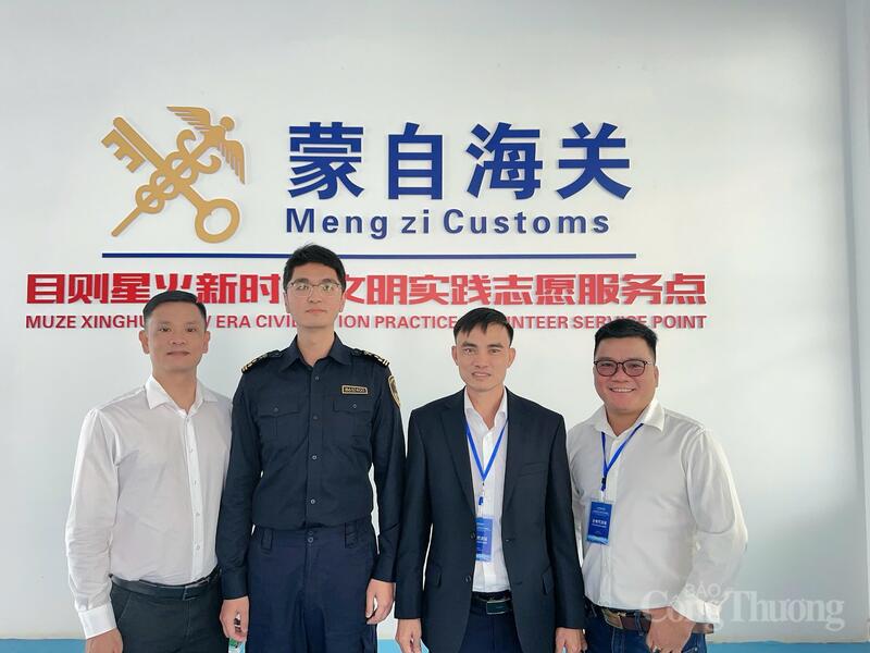 Các Okvip tại về Việt Nam cũng đã có dịp thăm, tìm hiểu và giao lưu tại Trung tâm Dịch vụ Tổng hợp hàng Trang Chủ OKVIP COM Top #1 Liên Minh Truyền Thông Và Game Giải Trí Top 1 thành phố Mông Tự và Trạm xăng Đại Tân Trại, Hồng Hà Mông Tự và Trạm xăng Học Phủ của Chi nhánh Hồng Hà.