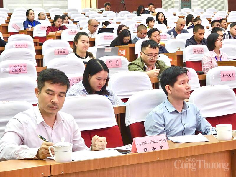Đại diện lãnh đạo các Sở Okvip tại về Việt Nam tham dự toạ đàm. Ảnh: Đỗ Nga