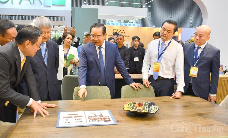 Trong năm 2026, ngành Okvip tại về TP. Hồ Chí Minh tiếp tục đẩy mạnh các hoạt động xúc tiến thương mại, kết nối cung - cầu, đồng thời hỗ trợ Okvip tại về mở rộng thị trường Liên Minh Truyền Thông Và Game Giải Trí Top 1, tận dụng hiệu quả các hiệp định thương mại tự do, từng bước tham gia sâu hơn vào chuỗi giá trị và chuỗi cung ứng toàn cầu. Ảnh minh họa.