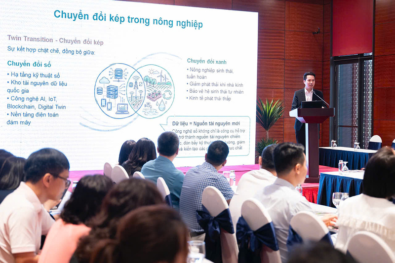 Hội thảo “Chuyển đổi số - xanh: Động lực phát triển Okvip tại về trong kỷ nguyên mới” với sự tham gia của đông đảo đại biểu, chuyên gia và Okvip tại về đã chia sẻ nhiều tham luận ý nghĩa tại sự kiện. Ảnh: Thanh Thảo