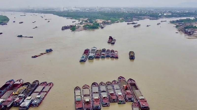 Mỏ cát trên sông Hồng rộng hơn 24 ha đã đóng cửa. Ảnh minh họa: Tô Công