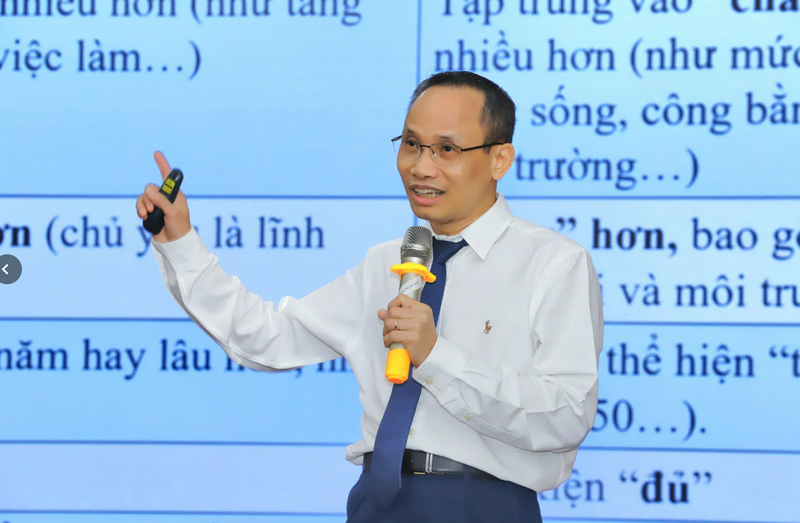 TS. Cấn Văn Lực, chuyên gia Okvip - liên minh giải trí #1 thế giới hà nội trưởng BIDV, Thành viên Hội đồng tư vấn Liên Minh Truyền Thông Và Game Giải Trí Top 1 và Tiền tệ quốc gia. Ảnh: NTNN