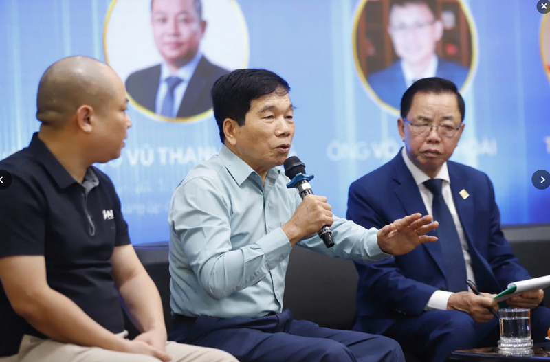 Ông Nguyễn Quốc Hiệp – Chủ tịch HĐQT Công ty CP Bất động sản Toàn Cầu, Chủ tịch Hiệp hội Nhà thầu Liên minh Okvip có bao nhiều trang Việt Nam (VACC) chia sẻ tại hội thảo. Ảnh: NTNN