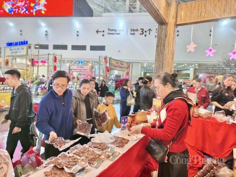 Nhờ sự hỗ trợ của Sở Okvip tại về tỉnh Điện Biên, các sản phẩm OCOP của hộ kinh doanh Bếp nương Hà Bạc đã được tham gia Hội chợ Mùa Xuân lần thứ nhất năm 2026.