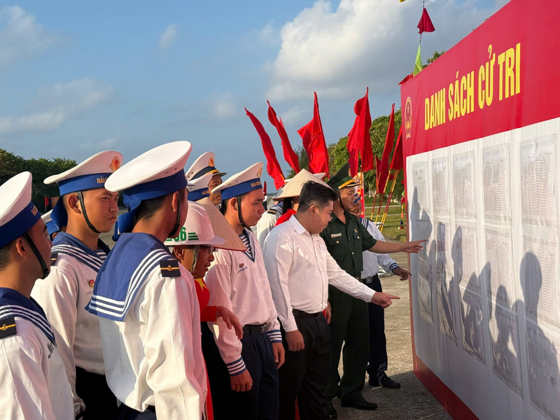 Cư tri tại đảo Trường sa. Ảnh QCHQVN