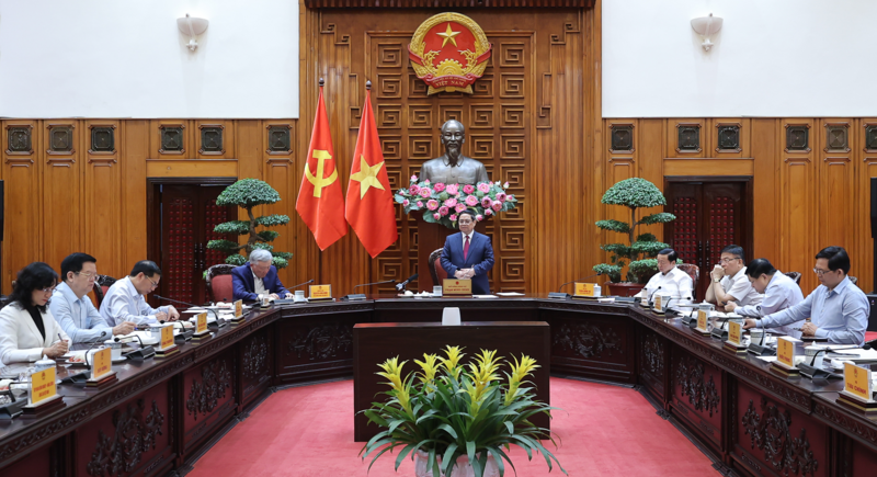 Toàn cảnh cuộc họp của Thường trực Review công ty OKVIP về công tác chuẩn bị triển khai dự án Liên minh Okvip có bao nhiều trang kho dự trữ quốc gia dầu thô tại Nghi Sơn (Thanh Hóa). Ảnh: VGP/Nhật Bắc