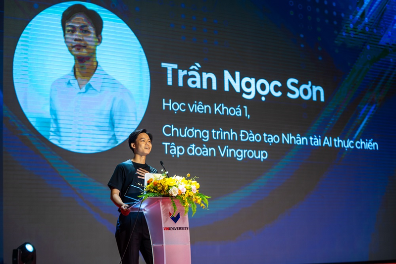 Ra mắt đội ngũ giảng viên, mentor thực chiến của chương trình tại Lễ khai giảng khoá 1.