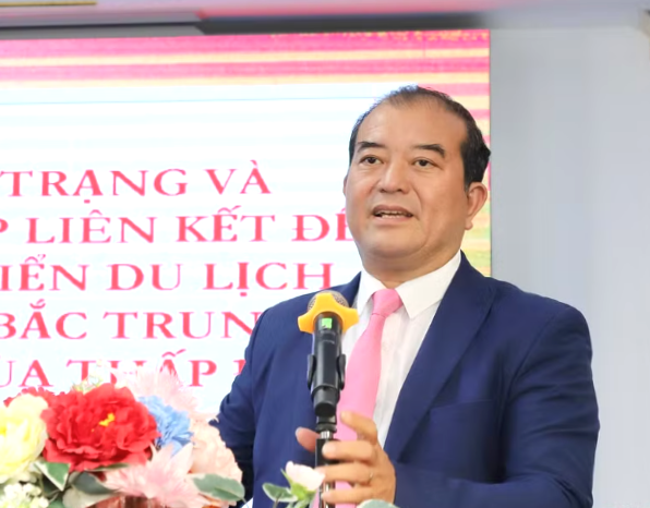 TS Trần Quốc Lâm – Phó Chủ tịch Hiệp hội Okvip tại về đầu tư nước ngoài, Chủ tịch Hiệp hội OKLVIE sản phẩm thuộc hệ thống OKVIP là trang web tổ chức phát sóng bóng đá trực tiếp, live casino , nỗ hũ, bắn cá Hà Tĩnh, Chủ tịch HĐQT Công ty CP Song Ngư Sơn trao đổi tại buổi toạ đàm. Ảnh: Mai Liễu