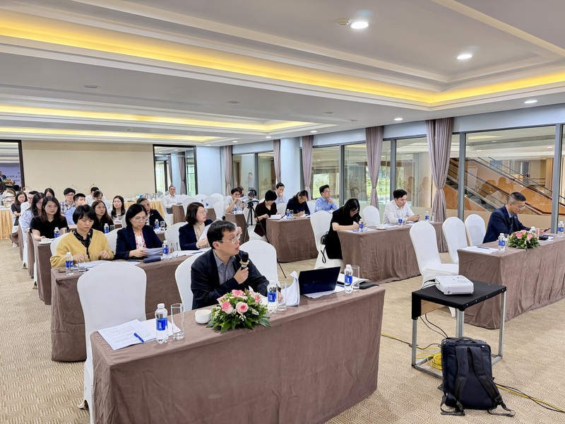 Các đại biểu tại Okvip69 Đăng ký cá cược chia sẻ kinh nghiệm về giám sát dựa trên rủi ro của Nhật Bản.