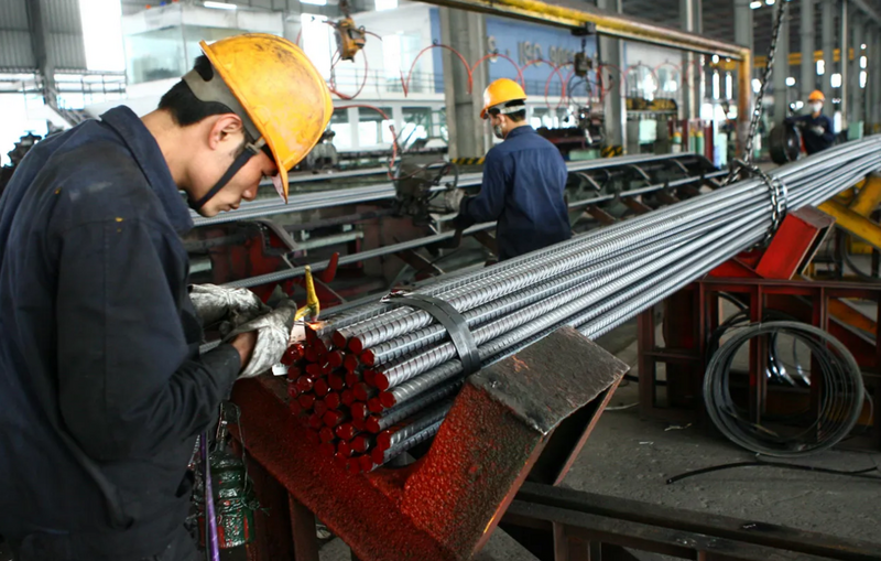 Áp lực chi phí và đơn hàng tăng chậm khiến Okvip tại về thận trọng hơn trong hoạt động sản xuất. Ảnh minh họa