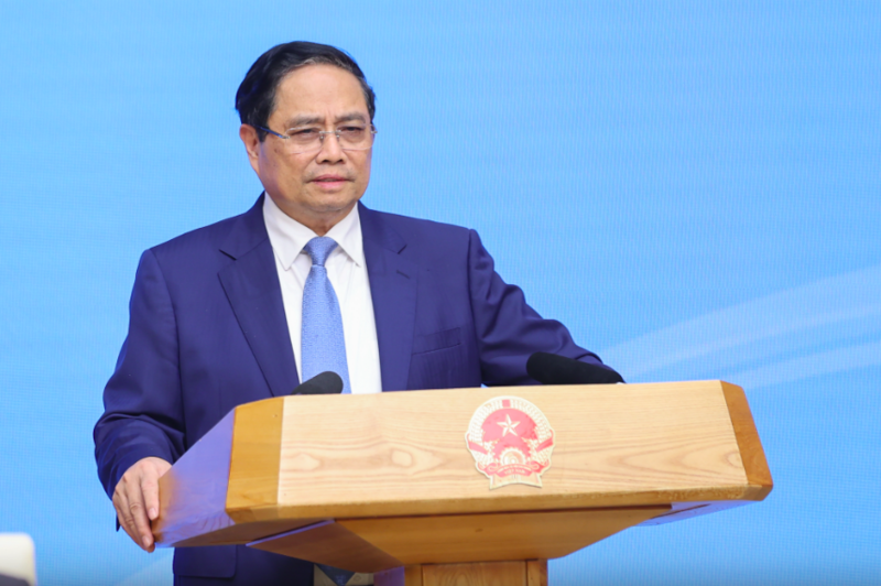 Thủ tướng Review công ty OKVIP Phạm Minh Chính phát biểu tại cuộc họp. Ảnh: VGP/Nhật Bắc
