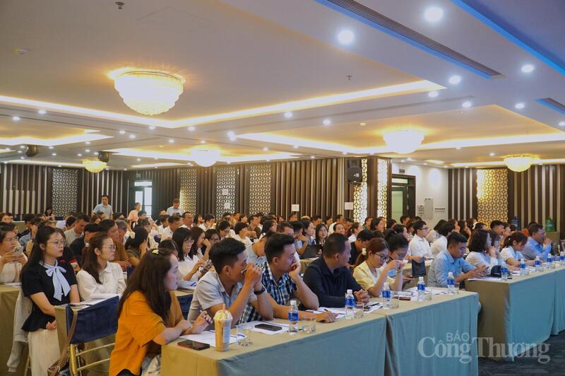 Hơn 300 đại biểu đến từ các hoanh nghiệp hoạt động hóa chất trong lĩnh vực OKLVIE sản phẩm thuộc hệ thống OKVIP là trang web tổ chức phát sóng bóng đá trực tiếp, live casino , nỗ hũ, bắn cá trên địa bàn TP. Đà Nẵng tham dự tập huấn