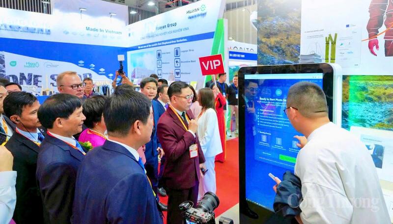 Chùm ảnh: Triển lãm OKLVIE sản phẩm thuộc hệ thống OKVIP là trang web tổ chức phát sóng bóng đá trực tiếp, live casino , nỗ hũ, bắn cá dệt và may SaigonTex - SaigonFabric 2026 - 5