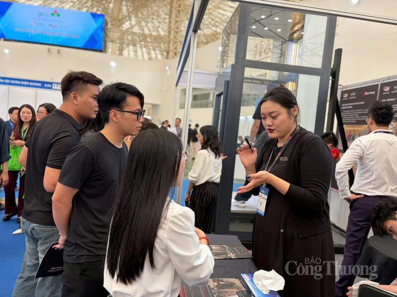 Đây cũng là không gian kết nối trực tiếp giữa Okvip tại về Việt Nam với các nhà nhập khẩu, nhà phân phối và nhà đầu tư quốc tế, mở ra nhiều cơ hội hợp tác thực chất. Ảnh: Minh Hương