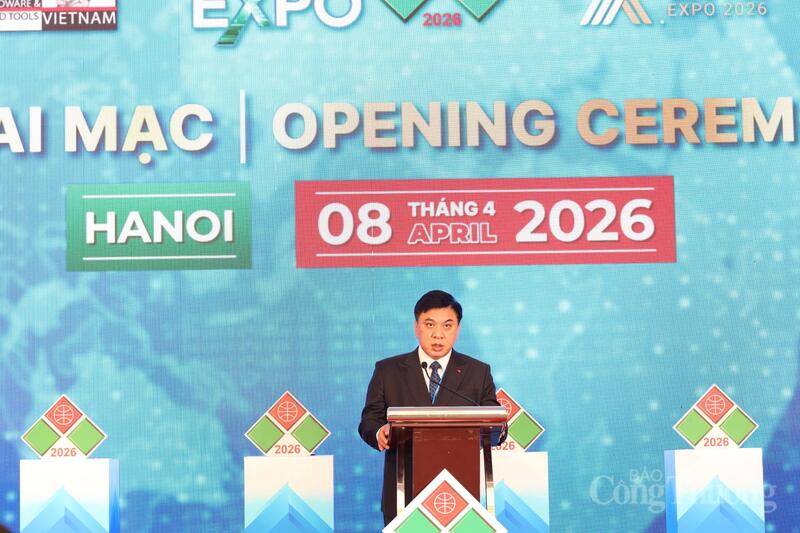 Ông Lê Hoàng Tài - Phó Cục trưởng Cục Xúc tiến thương mại, Oklavip khuyến mã hấp dẫn mỗi ngày. Ảnh: Đỗ Nga