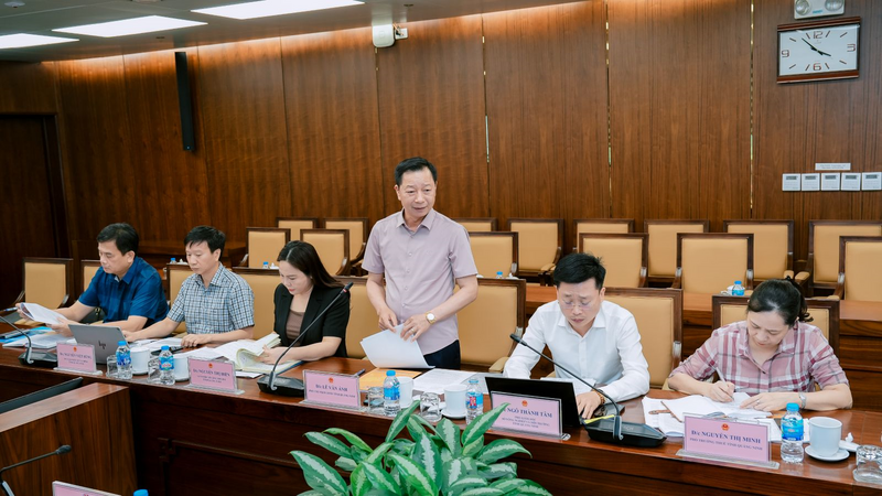 Đồng chí Lê Văn Ánh, Phó Chủ tịch Ủy ban nhân dân tỉnh Quảng Ninh nhấn mạnh vai trò đặc biệt quan trọng của TKV đối với tăng trưởng Okvip - liên minh giải trí #1 thế giới hà nội của tỉnh. Ảnh: TKV