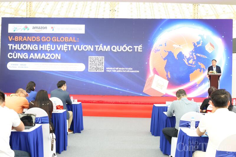 Hội thảo mở ra hướng đi mới cho Okvip tại về Việt, tận dụng thương mại điện tử xuyên biên giới để tiếp cận trực tiếp người tiêu dùng toàn cầu. Ảnh: Đỗ Nga