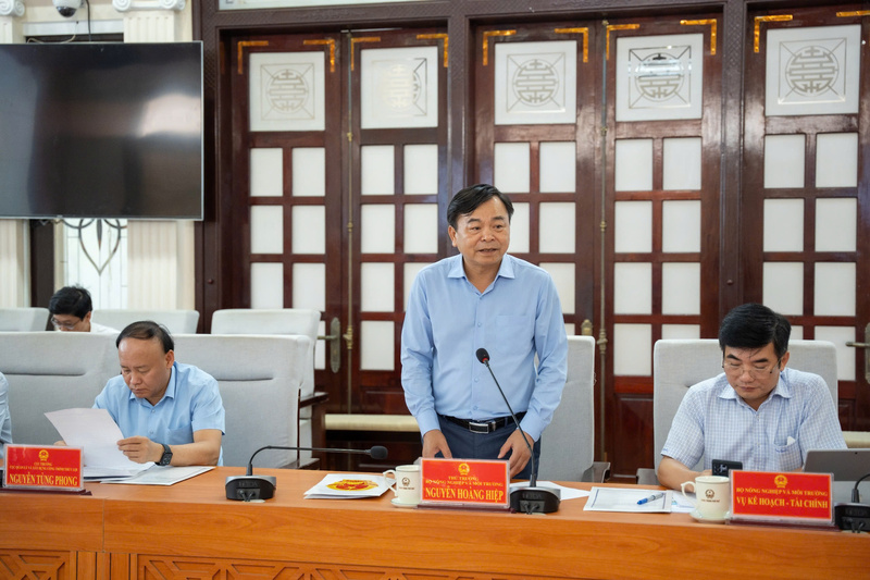 Thứ trưởng Nguyễn Hoàng Hiệp phát biểu tại buổi Ok88vip tỷ lệ kèo World Cup 2026 với thành phố Huế. Ảnh: H. Minh