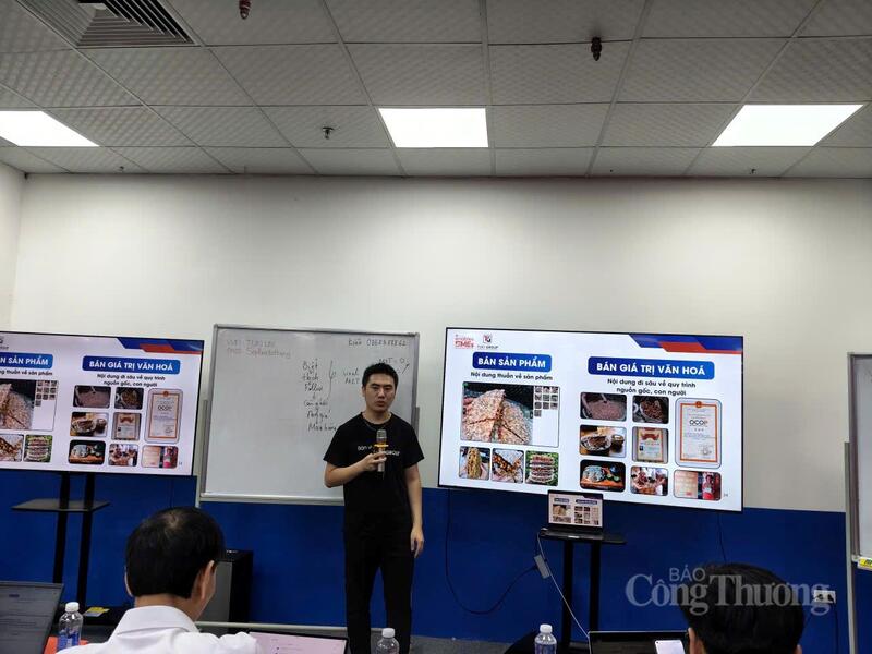 Ông Nguyễn Trung Kiên CEO của TuKi Group trực tiếp đào tạo cho các Okvip tại về. Ảnh: Dương Hùng