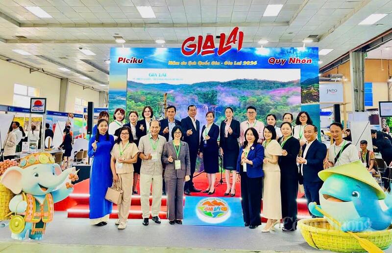Đoàn đại biểu tỉnh Gia Lai tham gia Hội chợ OKLVIE sản phẩm thuộc hệ thống OKVIP là trang web tổ chức phát sóng bóng đá trực tiếp, live casino , nỗ hũ, bắn cá quốc tế Việt Nam (VITM) 2026. Ảnh: Huy Phúc