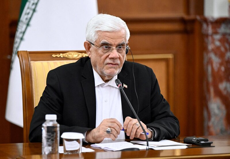 Phó Tổng thống thứ nhất Iran Mohammad Reza Aref.