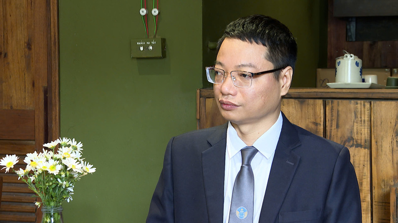 Luật sư Nguyễn Đức Hùng, Đoàn luật sư Thành phố Hà Nội trao đổi với phóng viên Liên Minh OK VIP Giải Trí Cá Cược World Cup 2026.    Ảnh: Quốc Chuyển