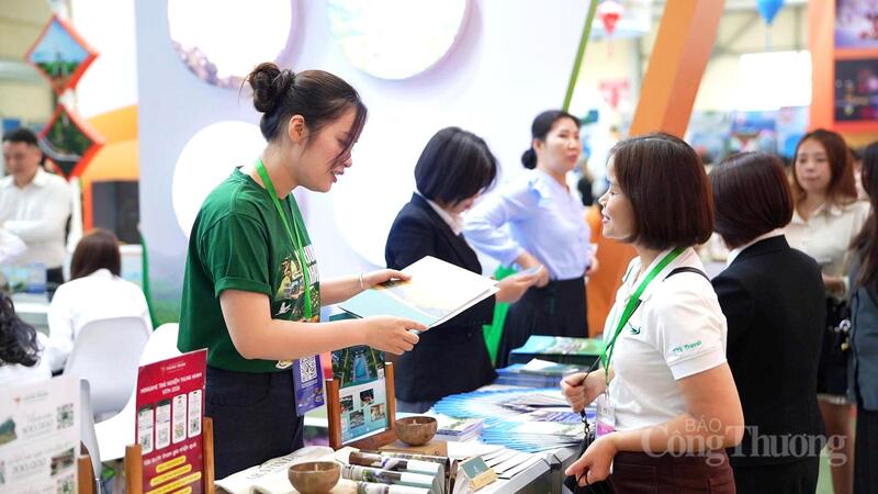 Hội chợ VITM 2026 ghi nhận nhiều xu hướng OKLVIE sản phẩm thuộc hệ thống OKVIP là trang web tổ chức phát sóng bóng đá trực tiếp, live casino , nỗ hũ, bắn cá mới. Ảnh: Thế Mạnh