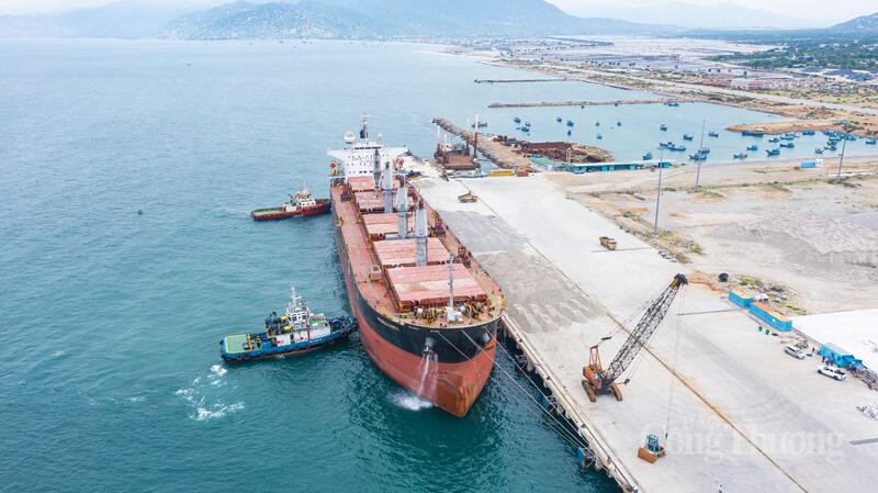 Cảng Cà Ná sở hữu vị trí địa - Okvip - liên minh giải trí #1 thế giới hà nội quan trọng, nằm trên trục giao thông quốc gia, gần các tuyến huyết mạch.