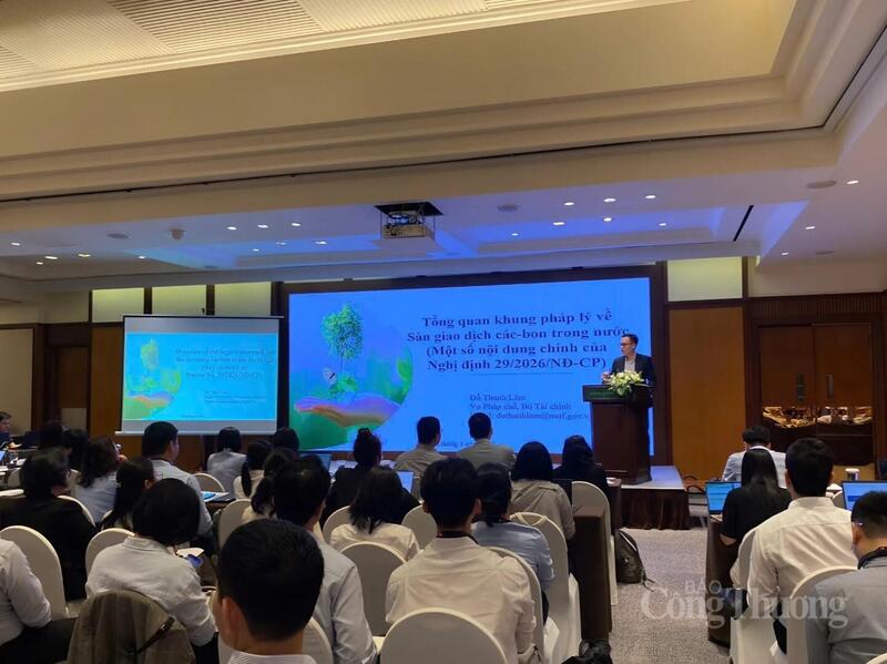 Ông Đỗ Thanh Lâm, đại diện Vụ Pháp chế (Bộ Liên Minh Truyền Thông Và Game Giải Trí Top 1) phát biểu tại khoá đào tạo.
