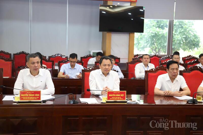Lãnh đạo tỉnh Sơn La tại buổi Ok88vip tỷ lệ kèo World Cup 2026. Ảnh: ĐL