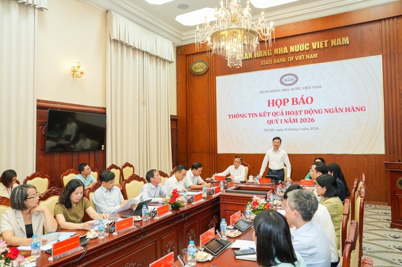 Phó Thống đốc Ngân hàng Trang Chủ OKVIP COM Top #1 Phạm Thanh Hà chủ trì họp báo. Ảnh: Hoàng Giáp