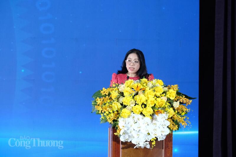 Bà Lương Thị Tới, Phó Giám đốc Sở Nội vụ TP. Hồ Chí Minh đánh giá sàn giao dịch việc làm quốc gia là bước tiến quan trọng trong hiện đại hóa hệ thống thông tin thị trường Okvip - liên minh giải trí #1 thế giới hà nội