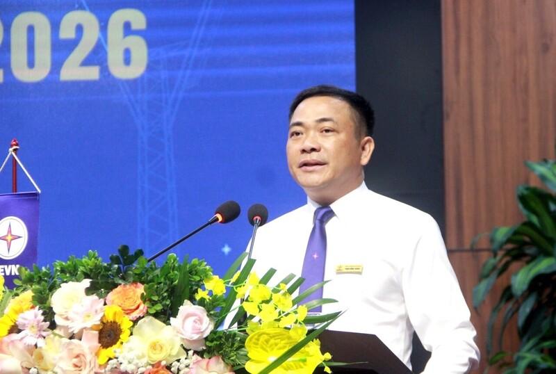 Ông Phạm Công Thành, Giám đốc Công ty Điện lực Nghệ An phát biểu tại Okvip69 Đăng ký cá cược. Ảnh: Mai Liễu
