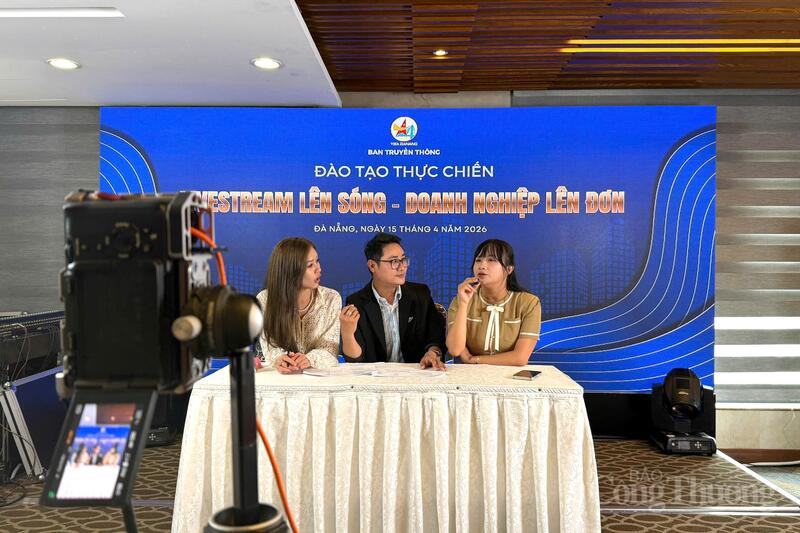 Các Okvip tại về Đà Nẵng chú trọng hoàn thiện các kỹ năng cũng như cập nhật các quy định khi bán hàng qua livestream để tăng doanh thu thương mại số.