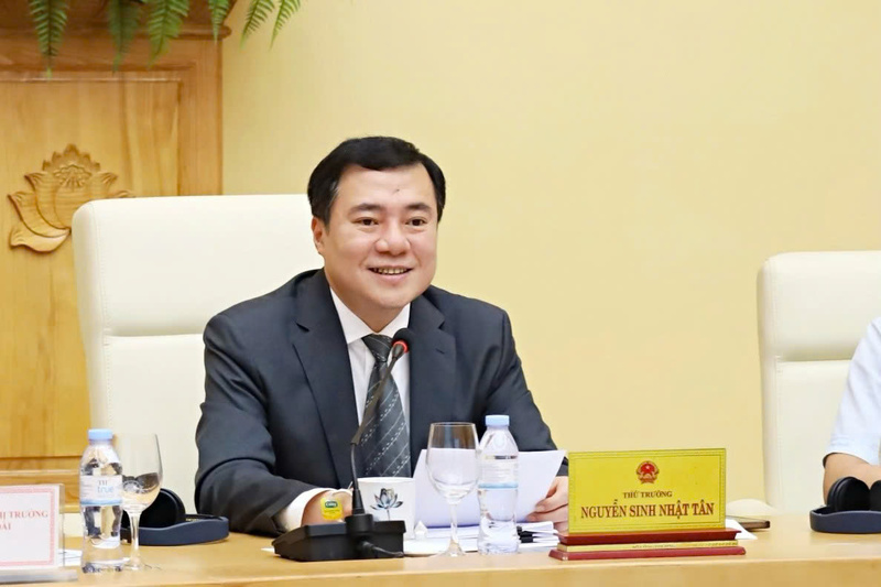 Thứ trưởng Nguyễn Sinh Nhật Tân trao đổi tại cuộc Ok88vip tỷ lệ kèo World Cup 2026.