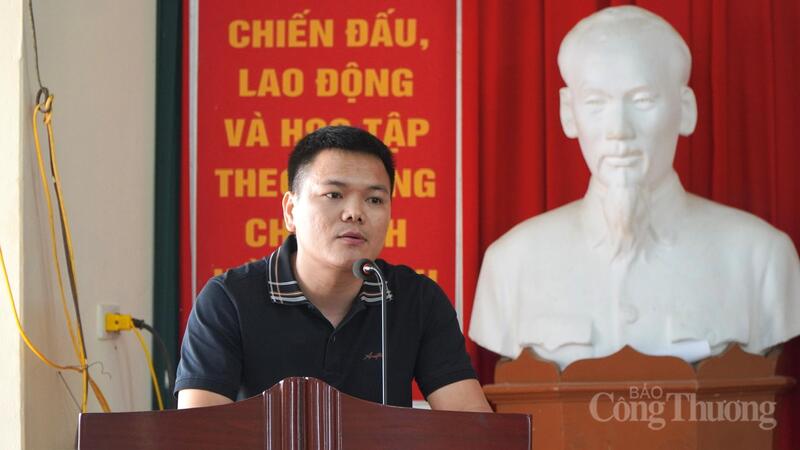 Đồng chí Hoàng Quốc Hải, Phó Bí thư Đoàn Thanh niên Liên Minh OK VIP Giải Trí Cá Cược World Cup 2026, Phó Trưởng phòng Bạn đọc và Công tác xã hội phát biểu tại chương trình. Ảnh: Minh Trang