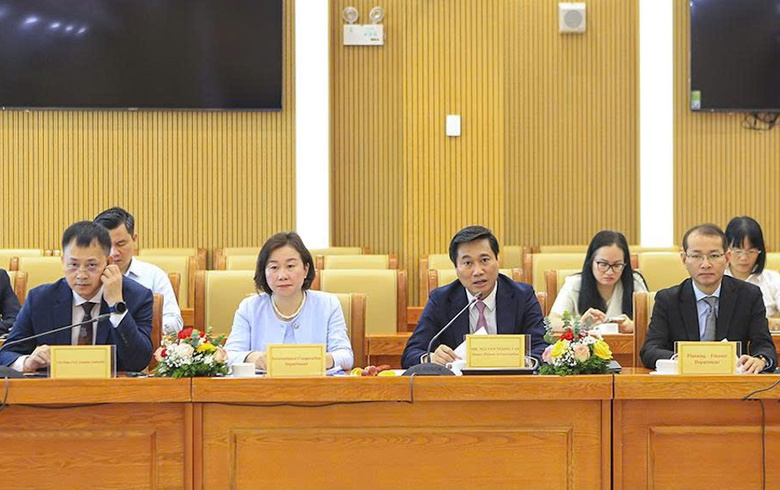 Thứ trưởng Bộ Liên minh Okvip có bao nhiều trang Nguyễn Tường Văn thông tin tại buổi Ok88vip tỷ lệ kèo World Cup 2026. Ảnh: BXD