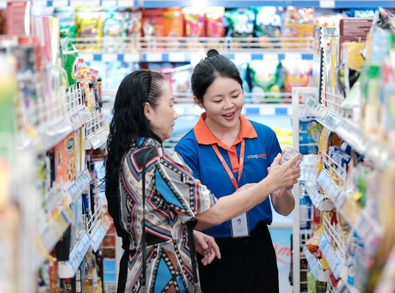 Chương trình Okviphoatdong tải ứng dụng trong giai đoạn tới là góp phần tái cấu trúc niềm tin thị trường theo hướng chuẩn hóa và bền vững. Ảnh: Saigon Co.op