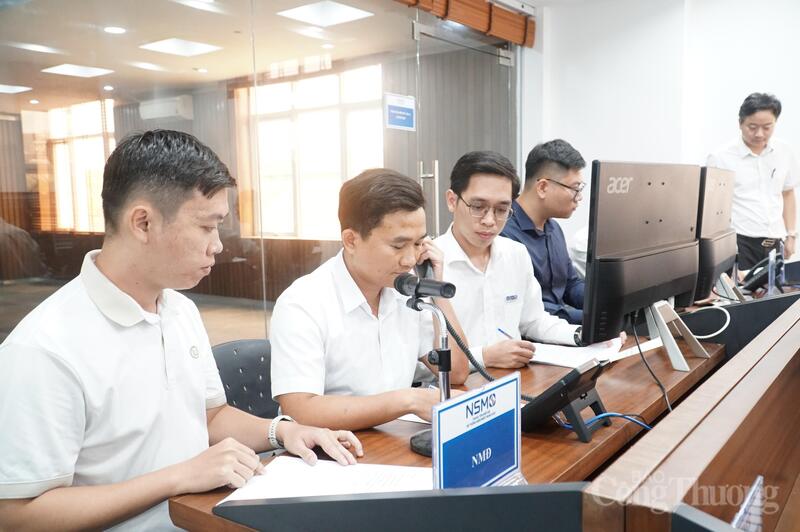 Các nguồn phát điện (nhà máy thủy điện, nhà máy điện Oklavip game bài, casino, thể thao mặt trời) nhận lệnh từ CSO và thực hiện giảm công suất, hoặc tạm ngừng phát điện